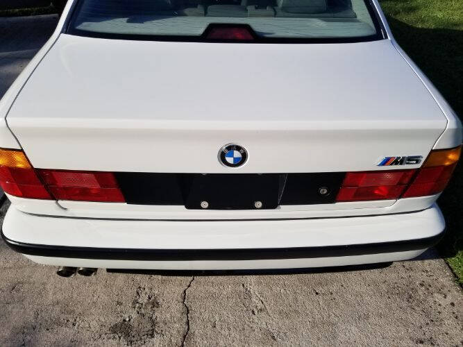 1991 BMW M5