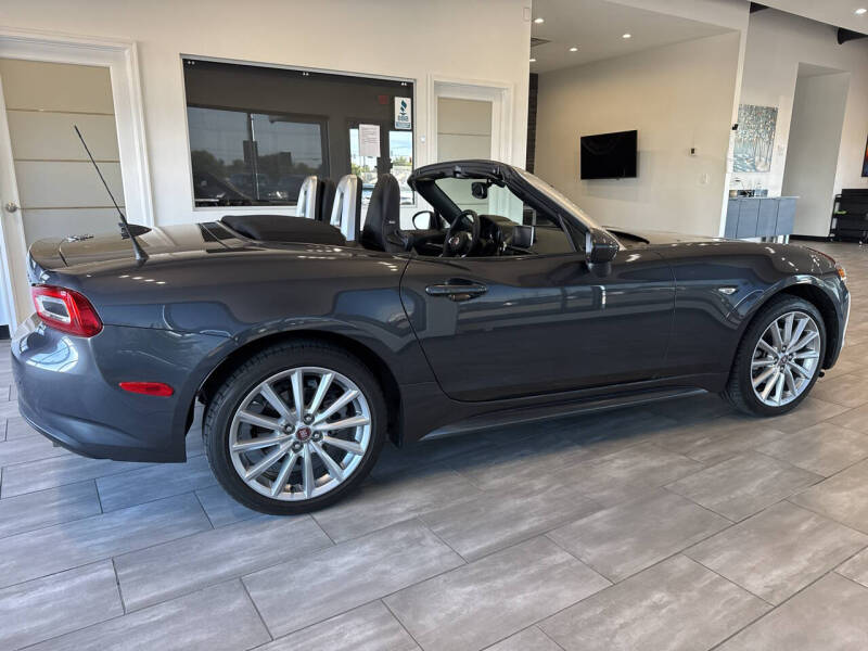 2019 FIAT 124 Spider Lusso