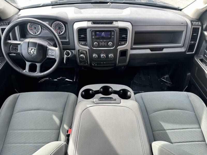 2017 RAM 1500 Express