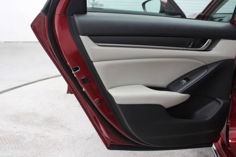 2021 Honda Accord Hybrid EX