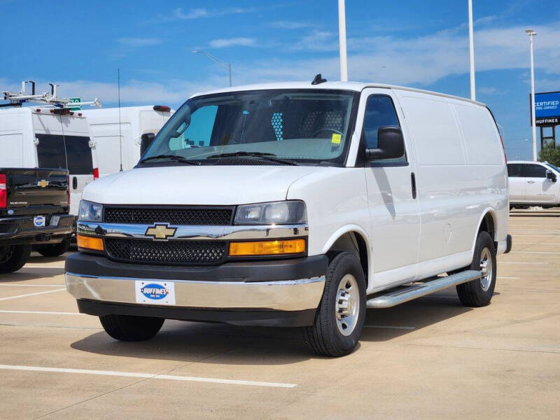 2024 Chevrolet Express 2500