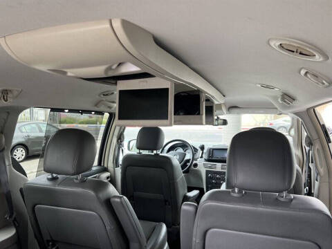 2010 Volkswagen Routan