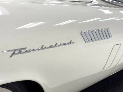 1957 Ford Thunderbird
