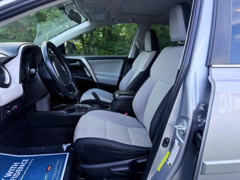 2016 Toyota RAV4 XLE