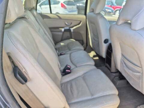 2011 Volvo XC90 3.2