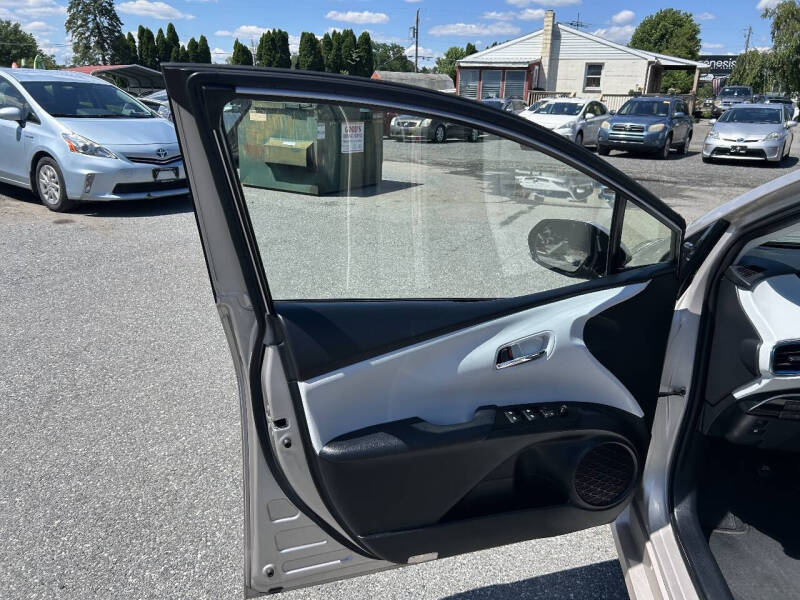 2017 Toyota Prius Prime Plus