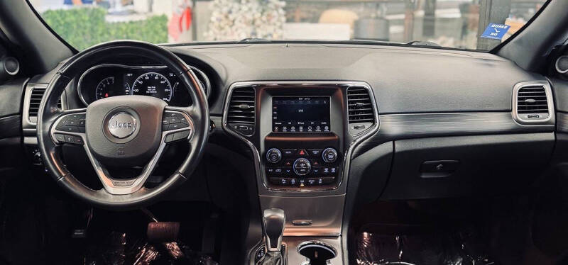 2020 Jeep Grand Cherokee Laredo E