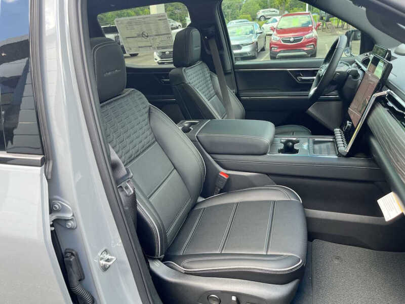 2025 GMC Sierra EV Denali