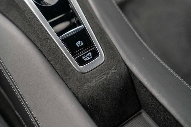 2017 Acura NSX 25