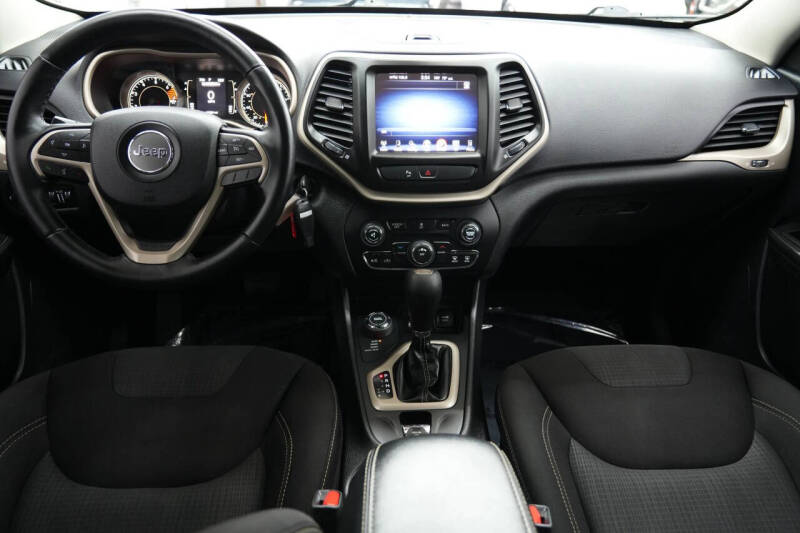 2017 Jeep Cherokee Latitude