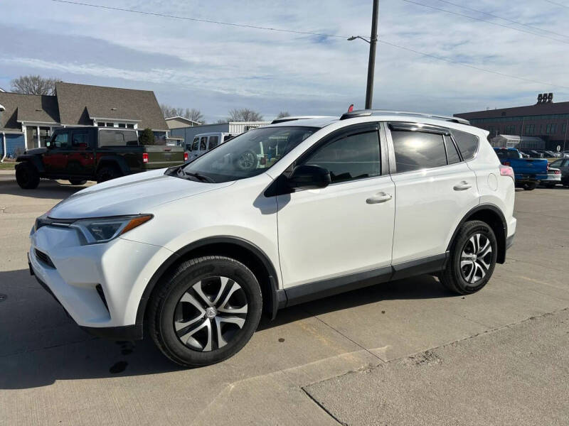 2017 Toyota RAV4 LE