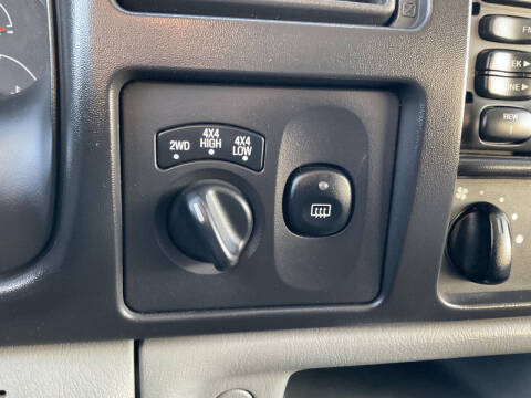 2005 Ford Excursion XLT