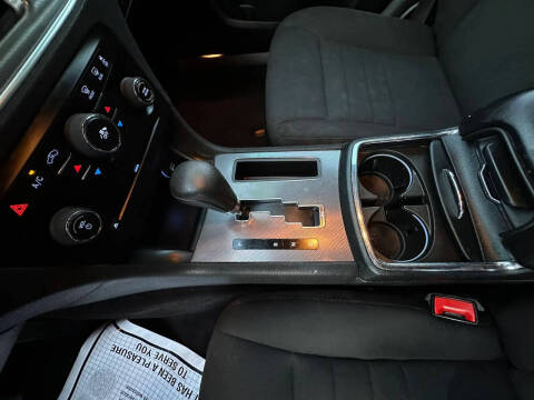 2013 Dodge Charger SE