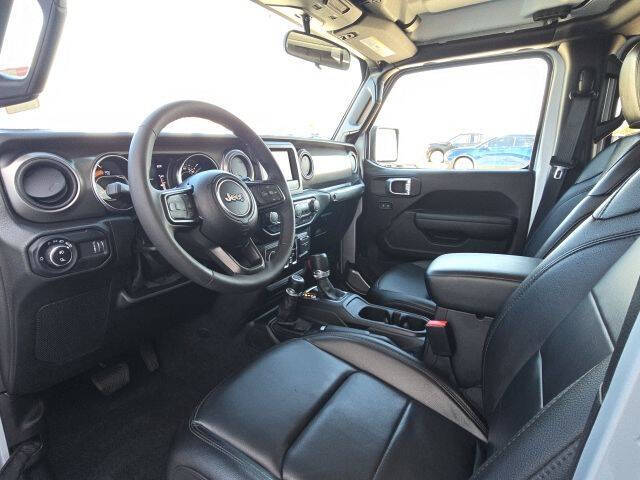 2023 Jeep Gladiator Willys