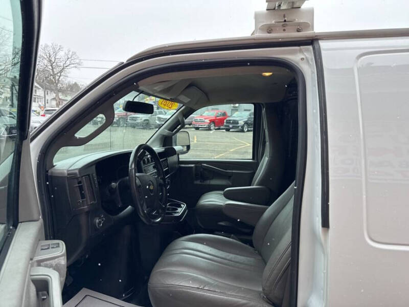 2020 Chevrolet Express 2500