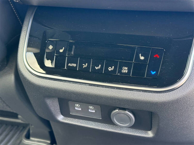 2025 Nissan Armada Platinum Reserve