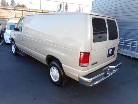 2008 Ford E-Series E-250