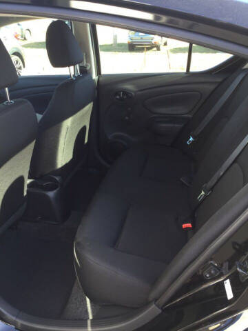 2019 Nissan Versa S Plus