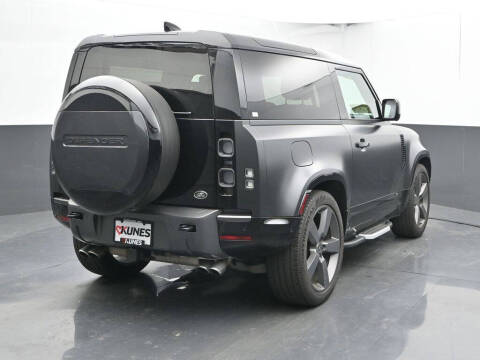 2023 Land Rover Defender 90 V8