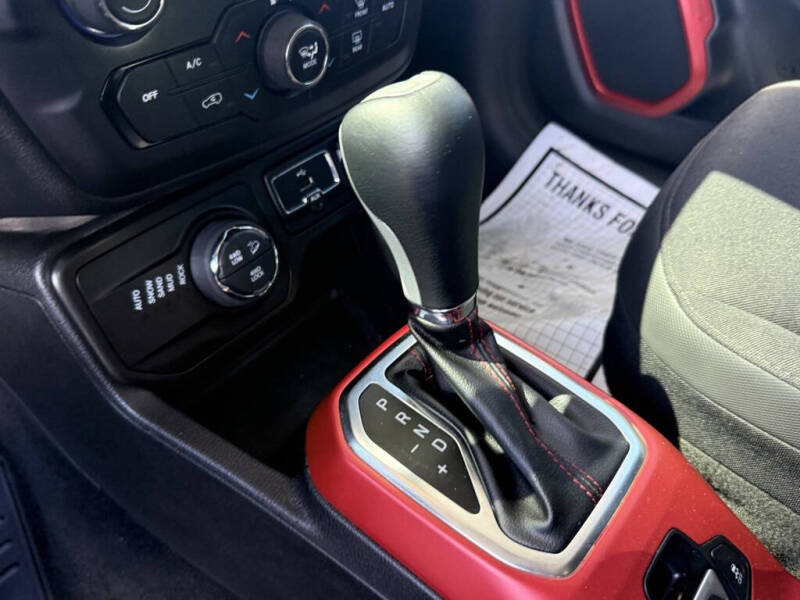 2022 Jeep Renegade Trailhawk