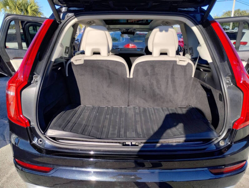 2019 Volvo XC90 T5 Momentum