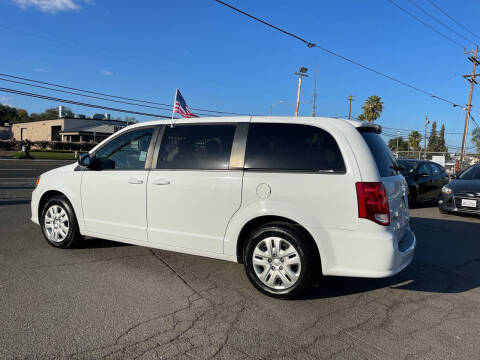 2018 Dodge Grand Caravan SE