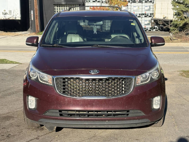 2016 Kia Sedona SX's photo