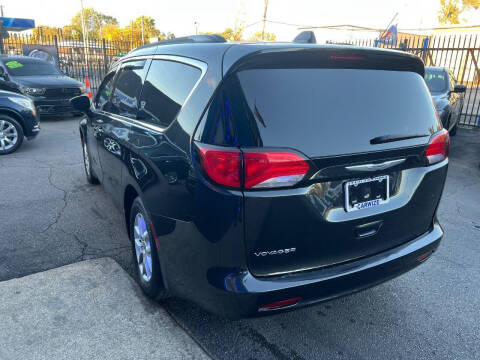 2020 Chrysler Voyager LXi