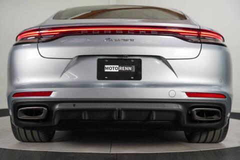 2022 Porsche Panamera Platinum Edition