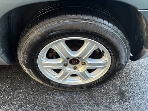 2005 Chrysler Pacifica Touring