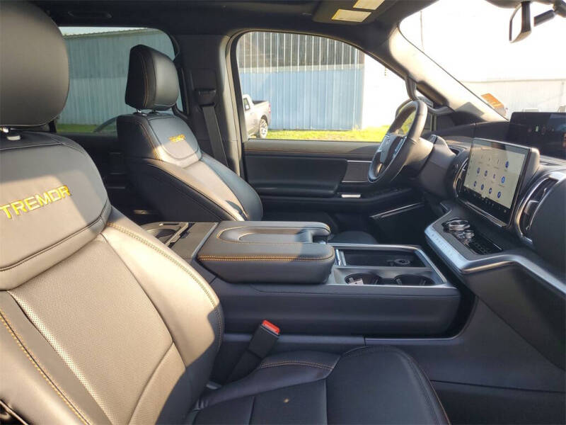 2025 Ford Expedition Tremor