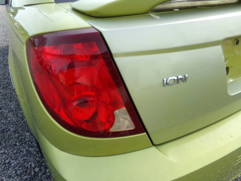 2004 Saturn Ion 3