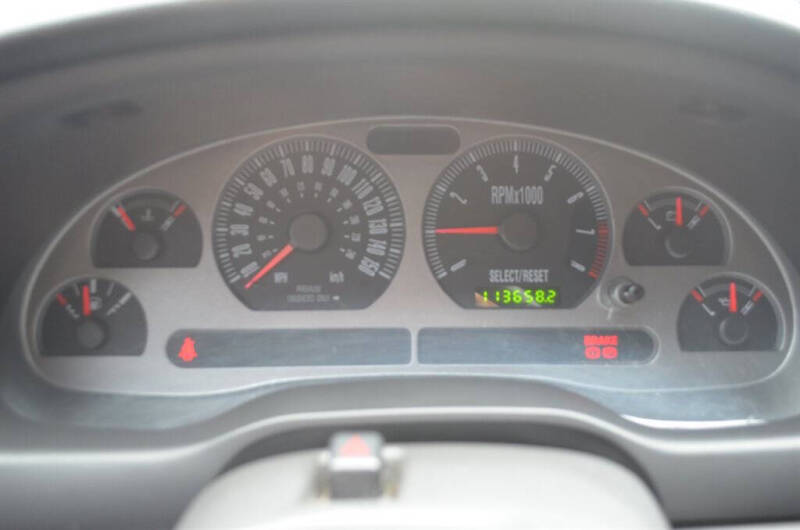 2003 Ford Mustang Mach 1 Premium