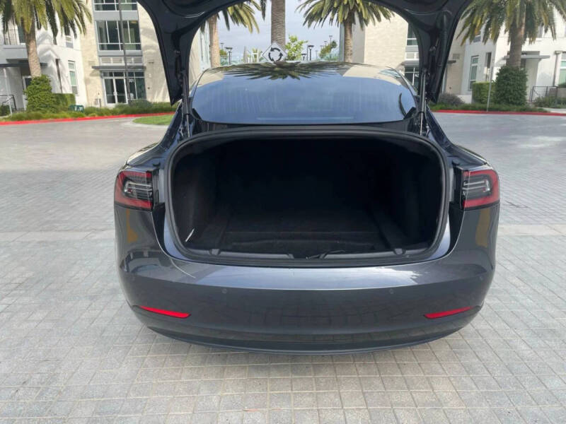 2020 Tesla Model 3 Standard Range Plus