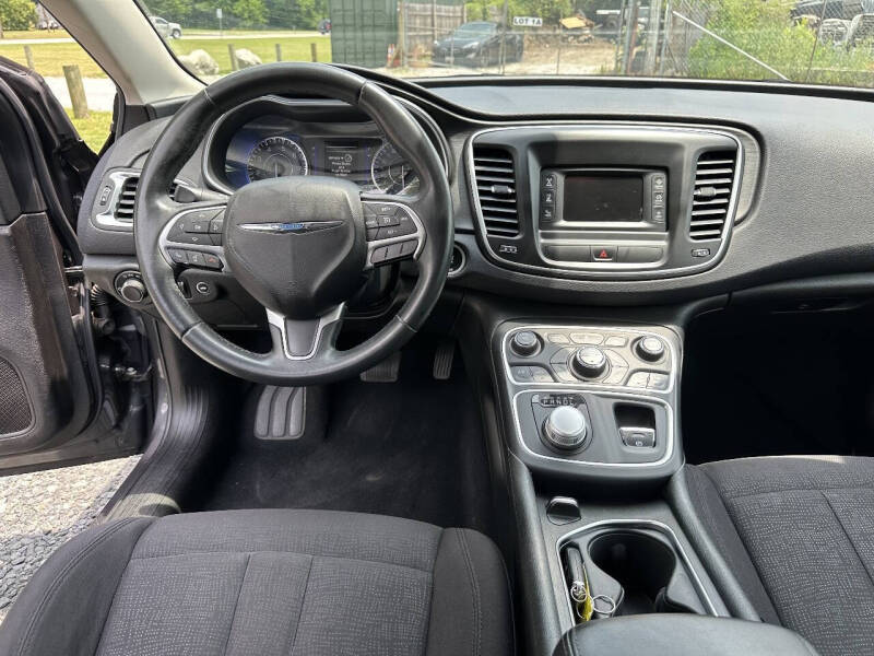 2015 Chrysler 200 Limited