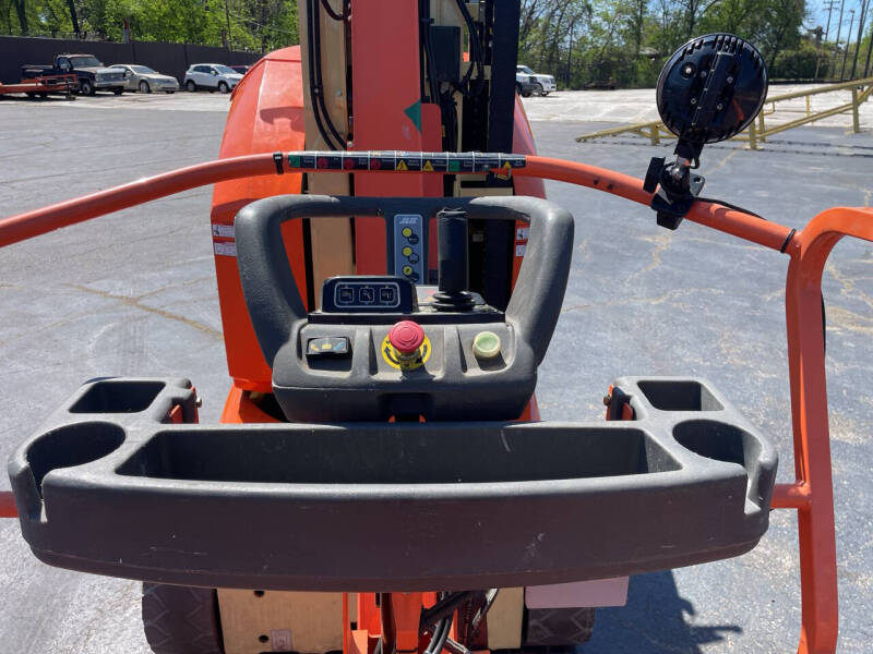 2014 JLG Toucan 32E