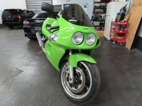 1995 Kawasaki 750R 750-R ZX7R ZX7-R for sale at L & S AutoBrokers in Miami FL