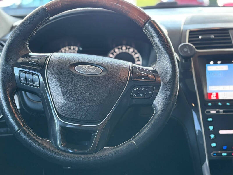 2018 Ford Explorer Platinum