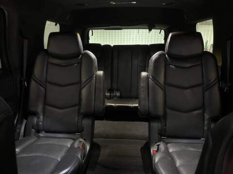 2018 Cadillac Escalade Platinum