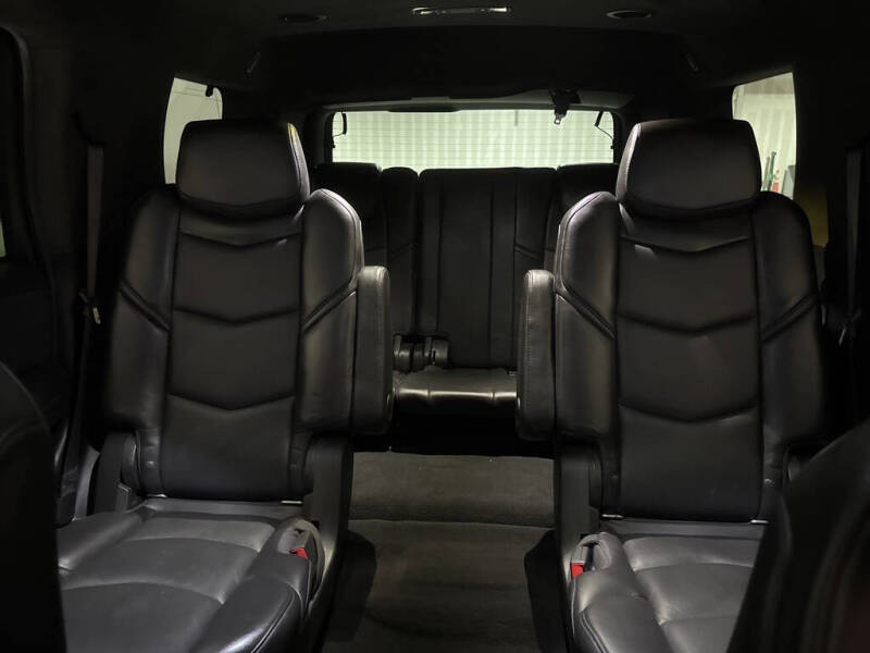 2018 Cadillac Escalade Platinum