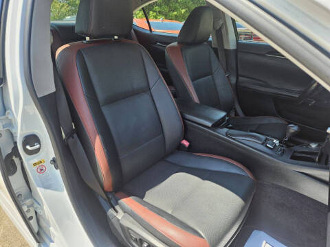 2015 Lexus ES 350 Crafted Line