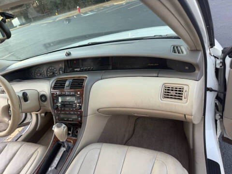 2004 Toyota Avalon XLS