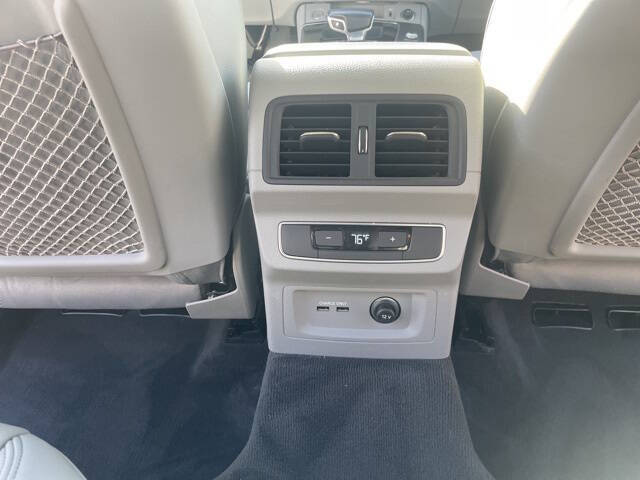 2022 Audi Q5 quattro S line Prem Plus 45 TFSI