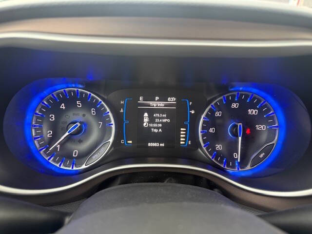 2017 Chrysler Pacifica Touring-L