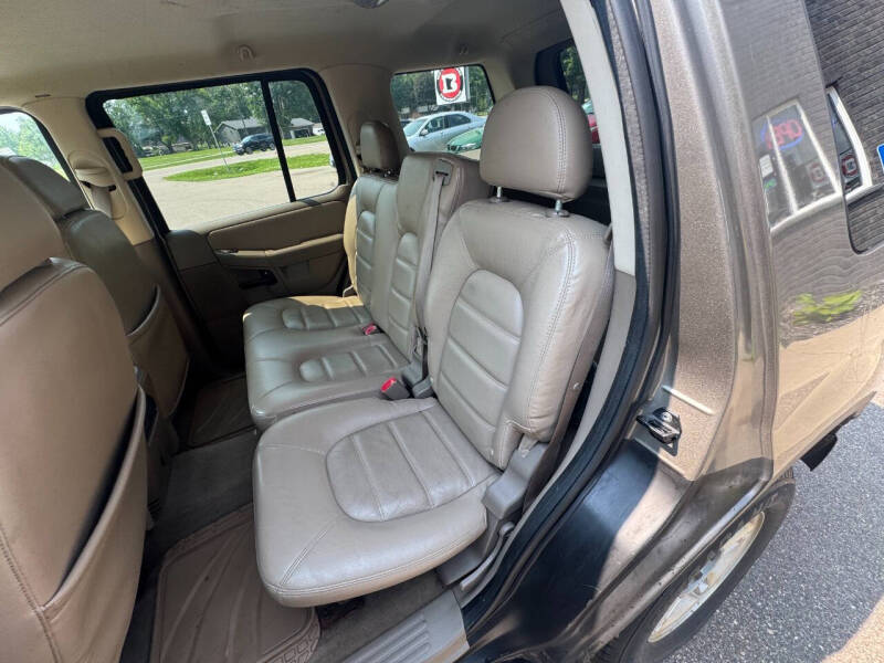 2005 Ford Explorer XLT