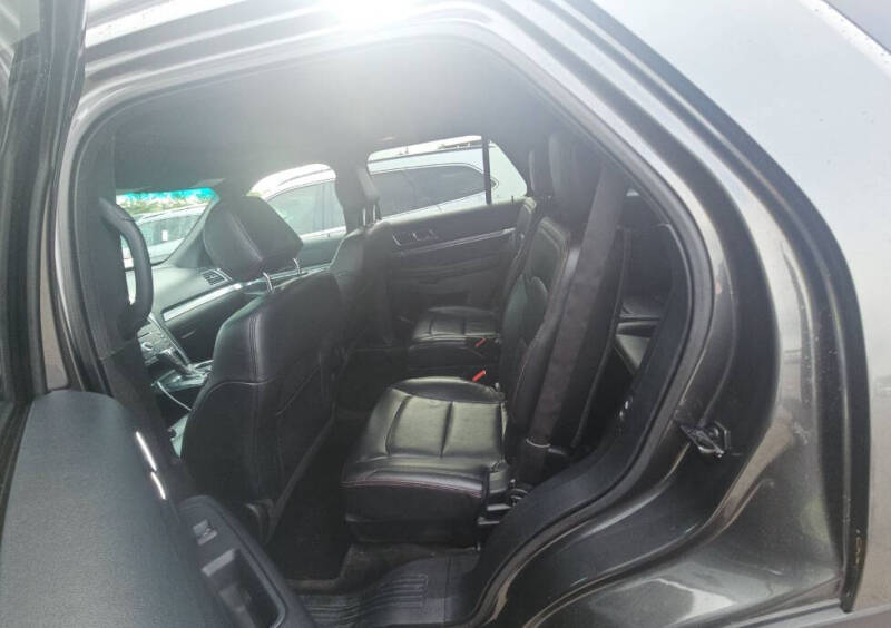 2016 Ford Explorer Sport