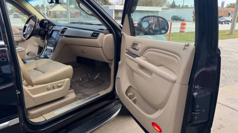 2012 Cadillac Escalade EXT Luxury