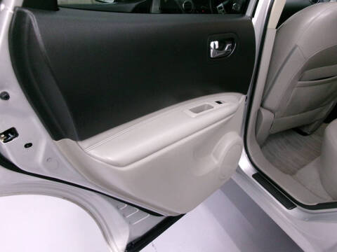 2012 Nissan Rogue SV w/SL Package