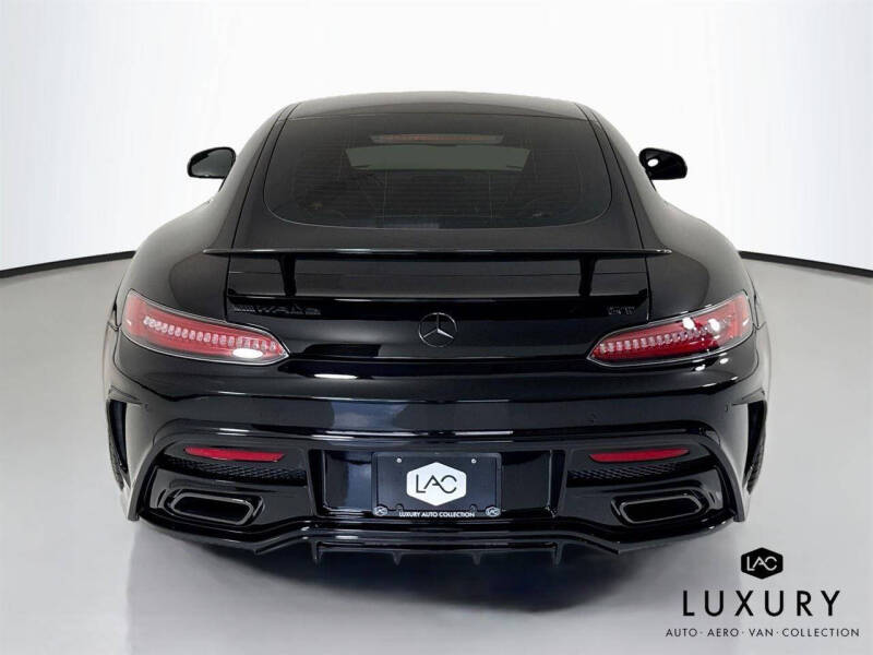 2017 Mercedes-Benz AMG GT