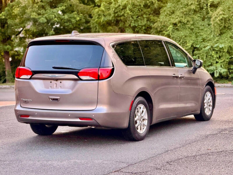 2017 Chrysler Pacifica Touring